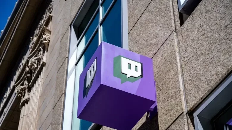 Twitch və Amazon strimerlərin kontentindən süni intellekt təlimində istifadə etdikləri iddiası ilə məhkəməyə verilib